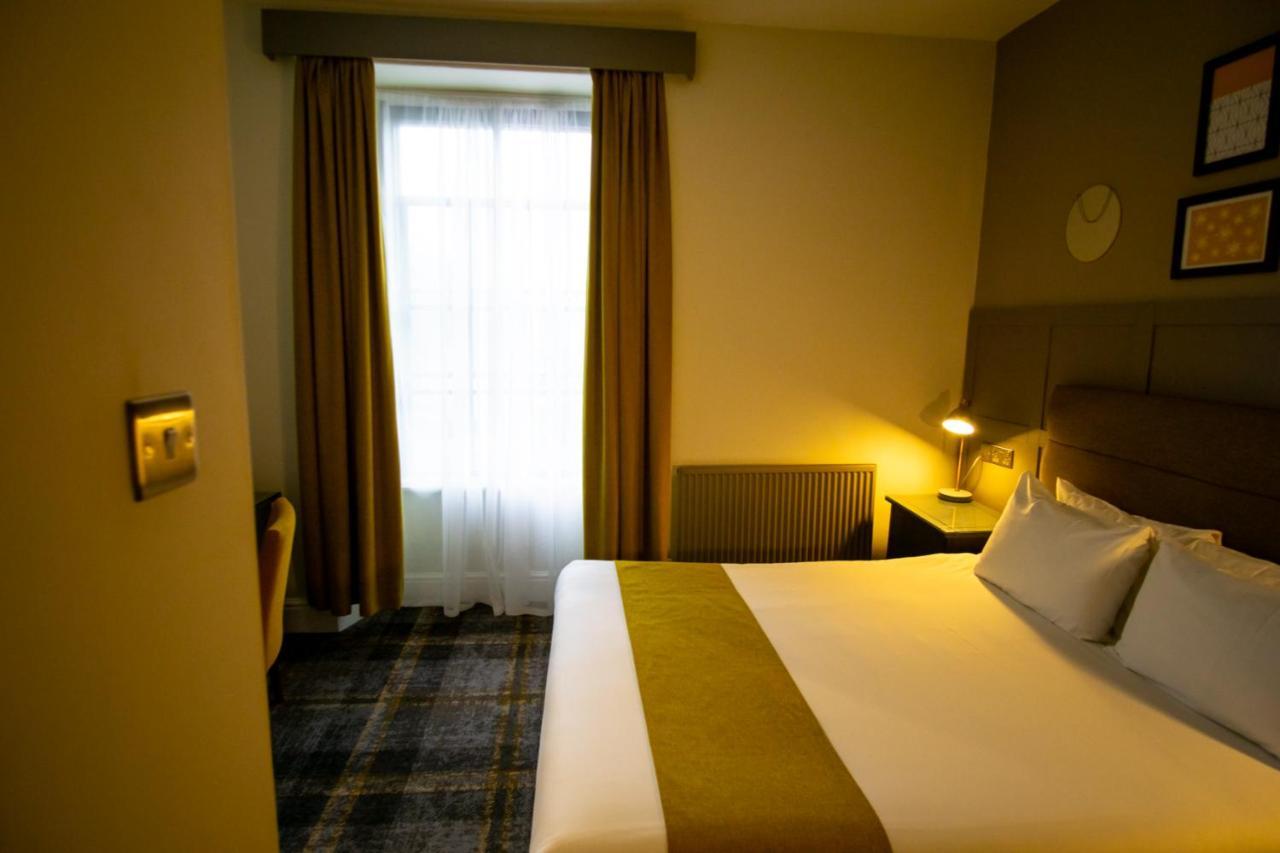 The County Hotel Haverfordwest Exteriör bild