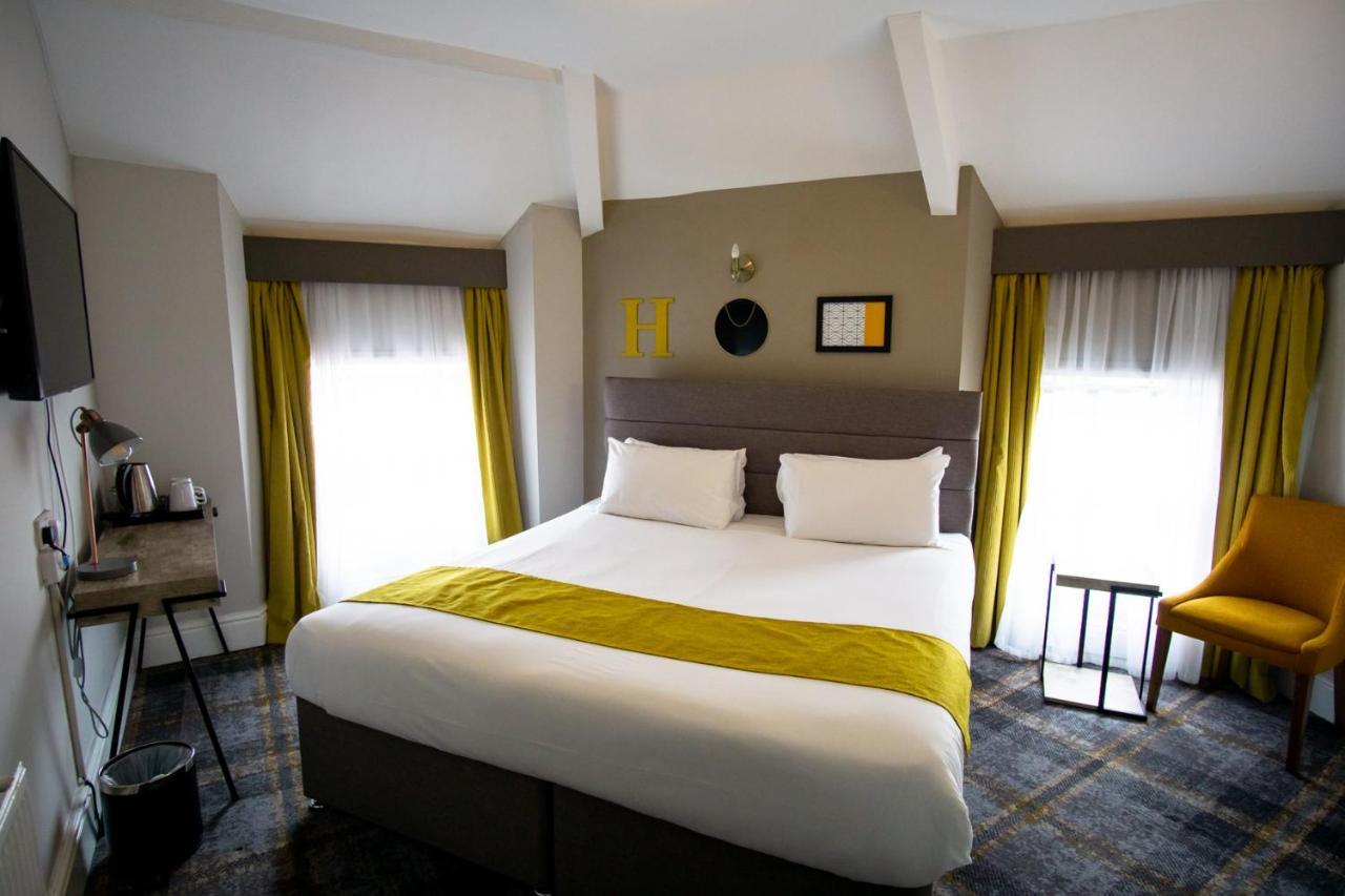 The County Hotel Haverfordwest Exteriör bild
