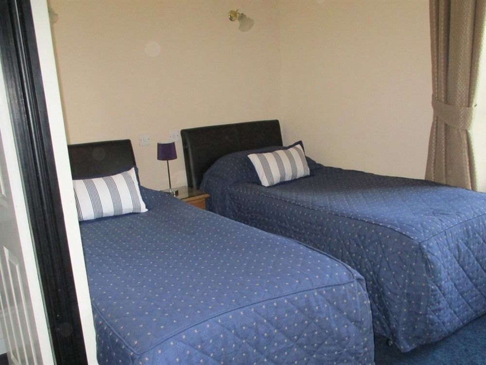 The County Hotel Haverfordwest Exteriör bild