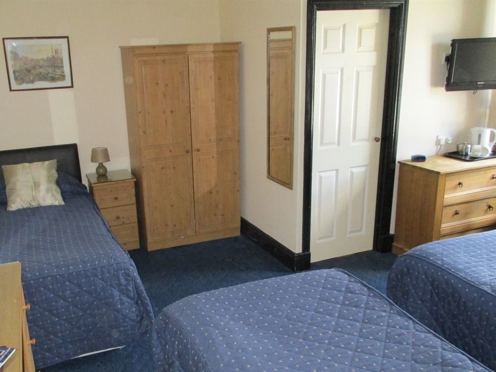 The County Hotel Haverfordwest Exteriör bild