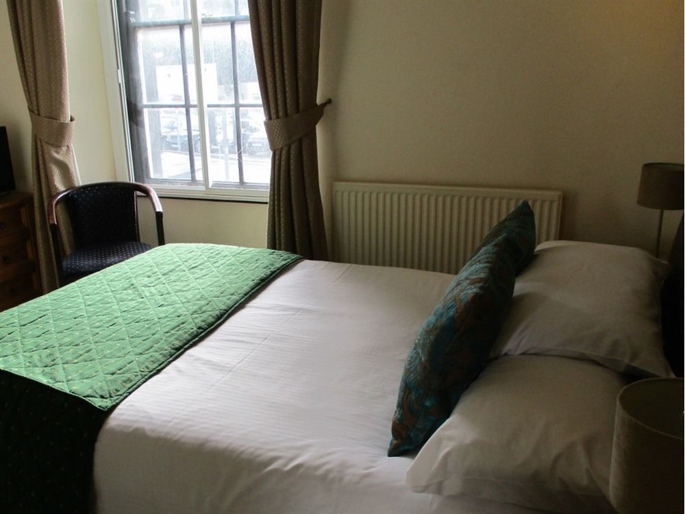 The County Hotel Haverfordwest Exteriör bild