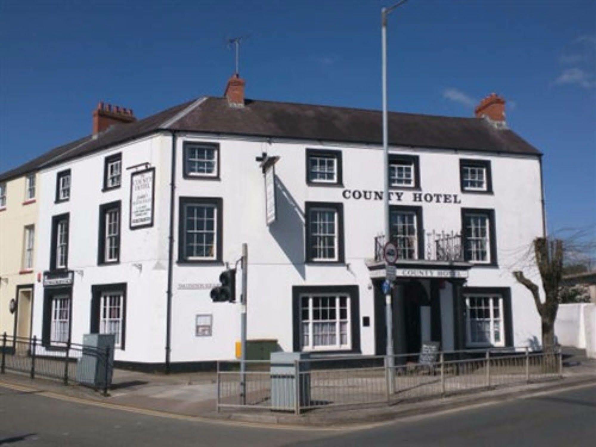 The County Hotel Haverfordwest Exteriör bild